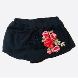 Rose Embroidery Black Shorts with Tassels
